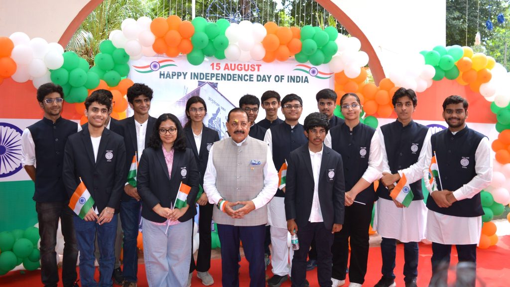 Hon. Minister of State Dr. Jitendra Singh interact with the International Science and Mathematical Olympiad 2026 Achievers