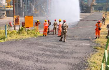 आपत्ती तयारी प्रशिक्षणासाठी सहभाग आणि रसद यांचे दस्तऐवजीकरण करणारे अधिकारी