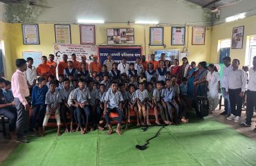 शासकीय आश्रम शाळा, कोळीतमारा येथील विद्यार्थी, अध्यापकवर्ग व एसडीआरएफ नागपूर पथक सहभागी.