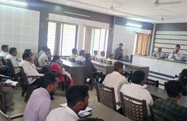 मा.मुख्यमंत्री यांच्या 100 दिवसांच्या कार्यक्रमांतर्गत अति.मु.का.अ. यांच्या समवेत लाभार्थी मेळावा अंबड-6