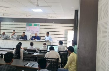 मा.मुख्यमंत्री यांच्या 100 दिवसांच्या कार्यक्रमांतर्गत अति.मु.का.अ. यांच्या समवेत लाभार्थी मेळावा अंबड