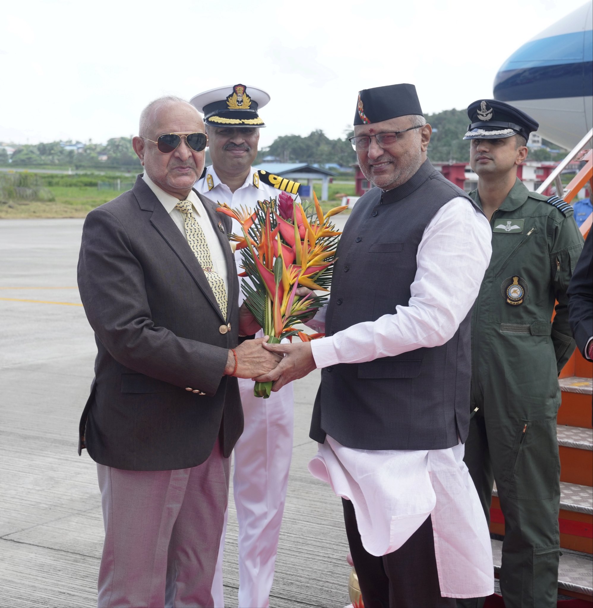 Vice President Shri C. P. Radhakrishnan arrived at INS Utkrosh, Sri Vijaya Puram and was warmly received by the Lieutenant Governor of Andaman and Nicobar Islands, Admiral Devendra Kumar Joshi (Retd.) on 08.08.2026