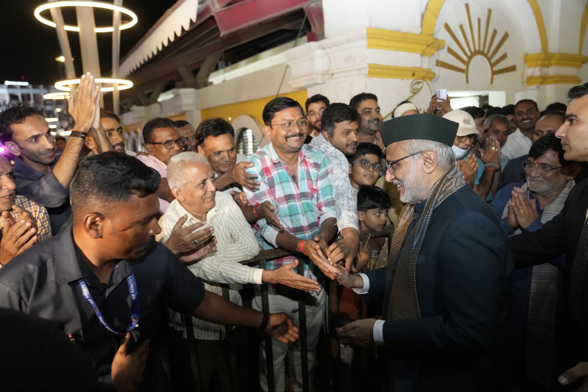 Vice-President Shri C. P. Radhakrishnan visited the vibrant Daman Night Market on 11.09.2026