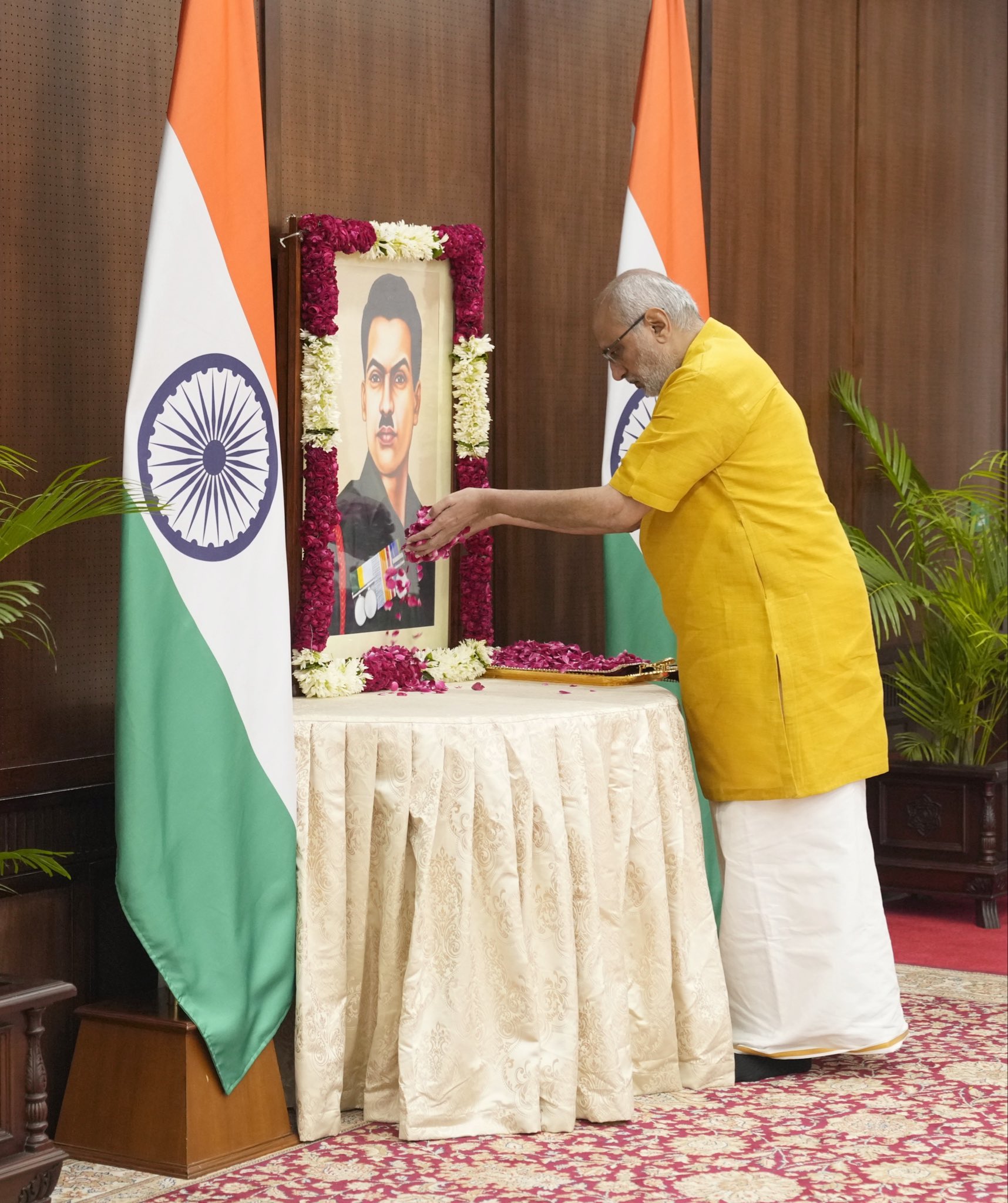 Vice-President Shri C. P. Radhakrishnan paid floral tribute to Thiyagi Immanuel Sekaran on his death anniversary . (11.09.2026)