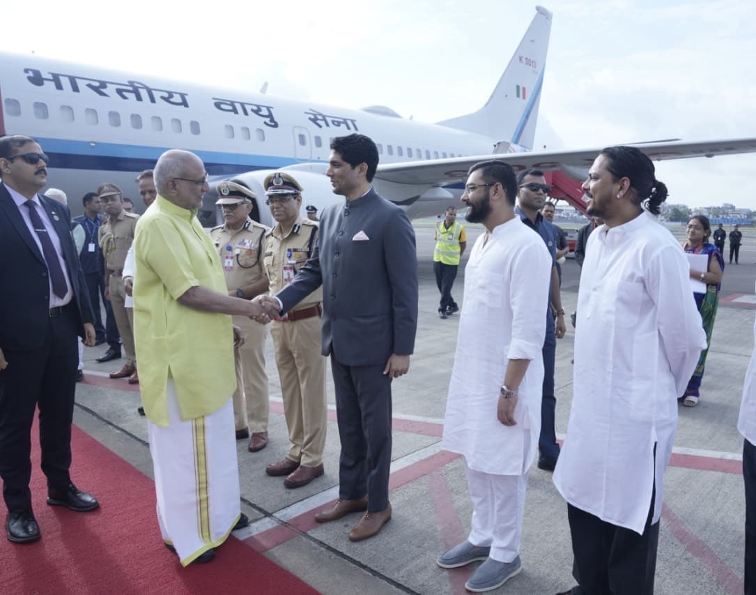 Vice President Shri C. P. Radhakrishnan arrived in Mumbai today and was warmly received at Chhatrapati Shivaji Maharaj International Airport by the Governor of Maharashtra Shri Jishnu Dev Varmaand other dignitaries on 18.09.2026