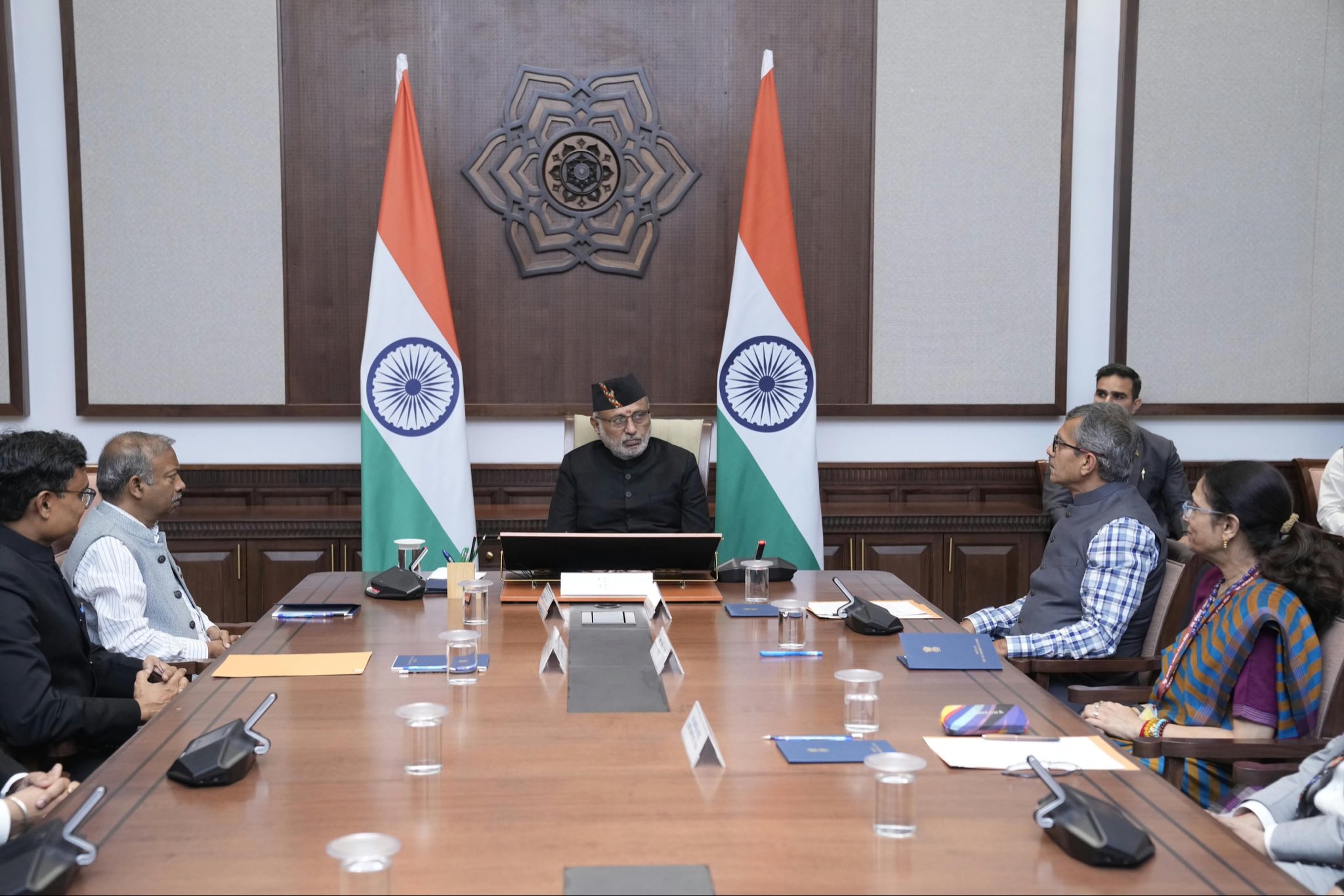 Vice President Shri C. P. Radhakrishnan interacted with Indian Defence Estates Service probationers (2025 Batch) at Uprashtrapati Bhavan on 30.09.2026