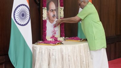 Radhakrishnan paid floral tributes to Dr. Syama Prasad Mookerjee at the Uprashtrapati Bhawan on his 125th birth anniversary (06.07.2026)