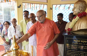 Vice President Shri C. P. Radhakrishnan unveiled the statue of social reformer and freedom fighter Mannathu Padmanabhan at the Mannam International Centre, New Delhi on 12.07.2026