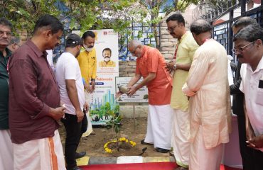 Vice President Shri C. P. Radhakrishnan planted a sapling under the ‘Ek Ped Maa Ke Naam’ campaign during the unveiling of the statue of social reformer Mannathu Padmanabhan at the Mannam International Centre, New Delhi on 12.07.2026