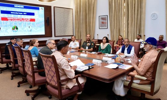 Vice President Shri C. P. Radhakrishnan was briefed on the National Cadet Corps (NCC) and Sainik Schools by Raksha Rajya Mantri Shri Sanjay Seth, along with senior officers of the Ministry of Defence at Uprashtrapati Bhavan on 13.07.2026