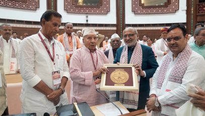 The Vice President Shri C. P. Radhakrishnan honoured the former and sitting Members of the Rajasthan Legislative Assembly during the Valedictory Session of Vidhayi Gaurav Yatra on 15.07.2026