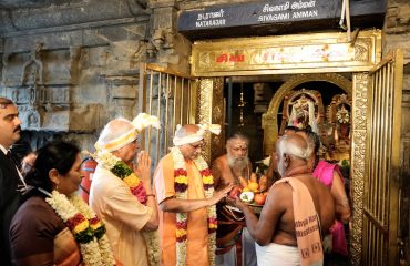 Vice President Shri C. P. Radhakrishnan offered prayers at Arulmigu Avinashi Lingeswarar Temple in Avinashi, Tiruppur on 22.07.2026