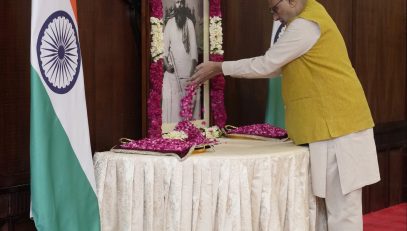Vice-President Shri C. P. Radhakrishnan paid floral tributes to the great freedom fighter Thiru Subramania Siva at Uprashtrapati Bhawan on the occasion of his death anniversary(23.07.2026)