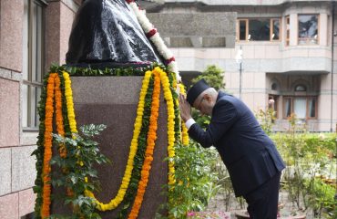 Vice President Shri C. P. Radhakrishnan paid floral tributes to Sardar Vallabhbhai Patel and former Prime Minister Shri Lal Bahadur Shastri at LBSNAA, Mussoorie on 20.08.2026