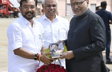 Vice President Shri C. P. Radhakrishnan received a warm welcome from Governor of Tamil Nadu, Thiru Rajendra Vishwanath Arlekar; Minister,Government of Tamil Nadu, Thiru V. Sampath Kumar and other dignitaries upon his arrival at Coimbatore International Airport on 29.08.2026