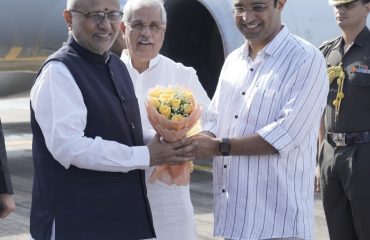 Vice President Shri C. P. Radhakrishnan arrived at Cochin International Airport on 30.08.2026 and was warmly received by Shri Rajendra Vishwanath Arlekar, Hon’ble Governor of Keralam, Shri Roji M. John, Hon’ble Minister of Higher Education, Government of Keralam and other dignitaries