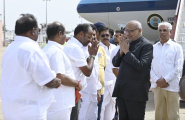 Vice President Shri C. P. Radhakrishnan received a warm welcome from Governor of Tamil Nadu, Thiru Rajendra Vishwanath Arlekar; Minister,Government of Tamil Nadu, Thiru V. Sampath Kumar and other dignitaries upon his arrival at Coimbatore International Airport on 29.08.2026