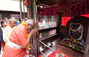 Vice President Shri C. P. Radhakrishnan visited the revered Maa Kamakhya Temple in Guwahati on 07.09.2026