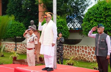 Vice President Shri C. P. Radhakrishnan paid floral tribute to the statue of Mahatma Gandhi and Babasaheb Dr. B. R. Ambedkar and was accorded a ceremonial Guard of Honour at the Arunachal Pradesh Legislative Assembly in Itanagar on 09.09.2026