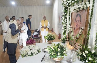 Vice President Shri C. P. Radhakrishnan visited the residence of Former Governor of Rajasthan and Himachal Pradesh and Former Union Minister, Shri Kalraj Mishra ji, in Noida to pay his heartfelt respects to his late wife Smt. Satyawati Mishra ji on 24.09.2026