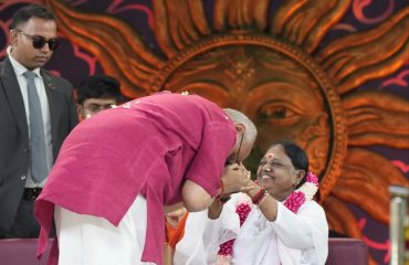 Vice President Shri C. P. Radhakrishnan participated in the Vishwa Seva Dinam celebrations at Mata Amritanandamayi Math, Amritapuri, on the occasion of the 73rd birthday of Mata Amritanandamayi Devi on 27.09.2026