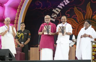 Vice President Shri C. P. Radhakrishnan released three new publications of Mata Amritanandamayi Math during the Vishwa Seva Dinam celebrations at Amritapuri on 27.09.2026
