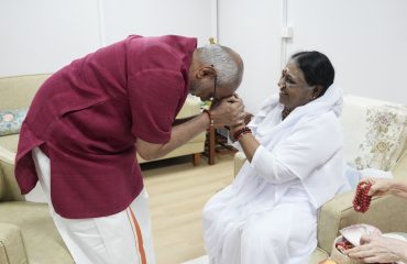 Vice President Shri C. P. Radhakrishnan met Mata Amritanandamayi Devi at Amritapuri today on the occasion of her 73rd birthday on 27.09.2026