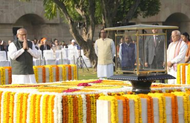 Vice President Shri C. P. Radhakrishnan paid tributes to the Father of the Nation, Mahatma Gandhi Ji, at Rajghat on his birth anniversary on 02.10.2026