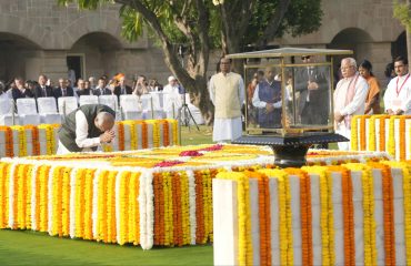 Vice President Shri C. P. Radhakrishnan paid tributes to the Father of the Nation, Mahatma Gandhi Ji, at Rajghat on his birth anniversary on 02.10.2026