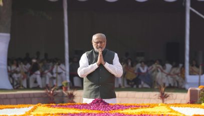 Vice President Shri C. P. Radhakrishnan paid tributes to former Prime Minister Shri Lal Bahadur Shastri Ji on his birth anniversary at Vijay Ghat on 02.10.2026