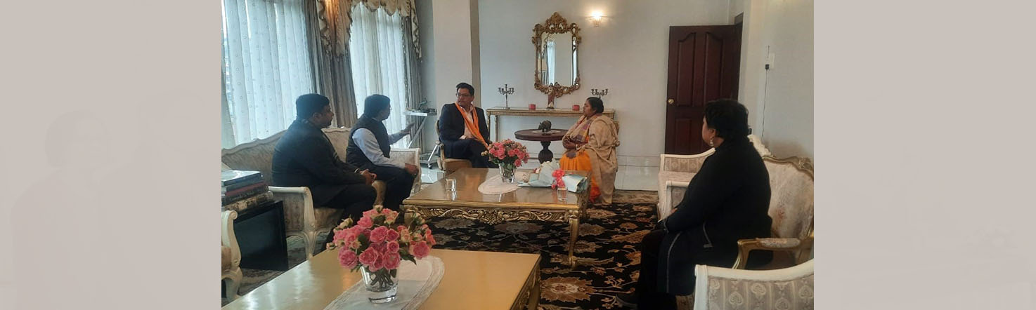 Meeting with Hon