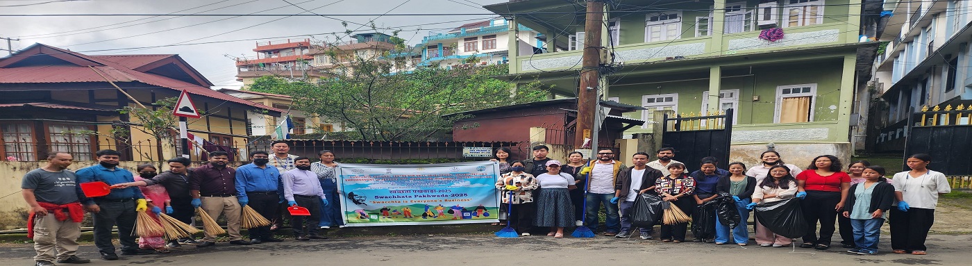group photo during Swachhata Pakhwada Activity