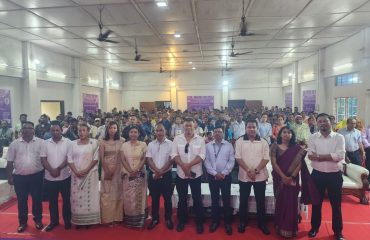 Group photo of Dignitaries and participants