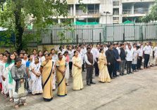 Hon. CEO and other officers and staff of SRA Thane during flag hoisting ceremony;?>