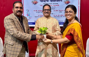 Hon'ble CEO sir and Secretary Madam felicitating wellknown Marathi author and orator Shri. Pravin Davane ji