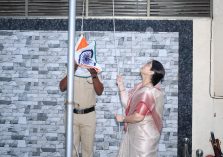 Hon. Secretary, MMR SRA Thane hoisting the flag