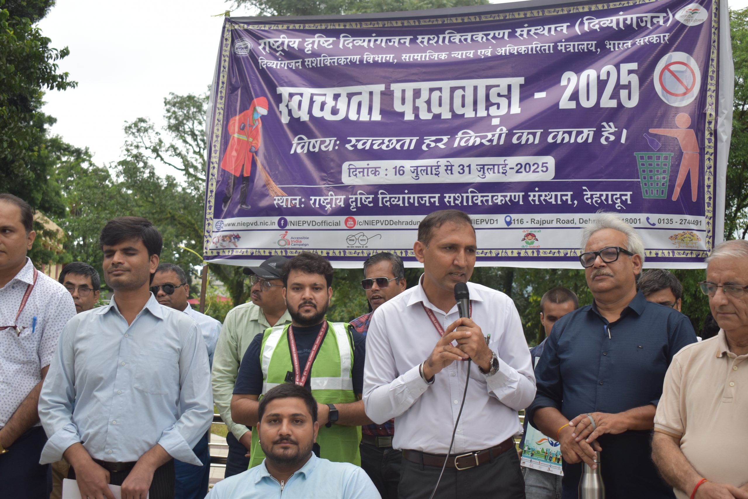 Institute marked the beginning of Swacchta Pakhwada with awarenes activities.