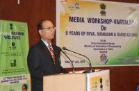 Dr.L.P.Sharma, State Informatics Officer Presenting PIB Workshop, Gangtok