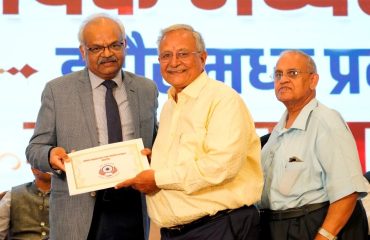 “विवाद से समाधान तक”