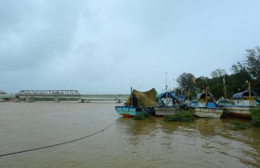 Moti Daman Jetty sea