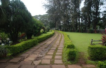 Vanganga Lake Garden picture