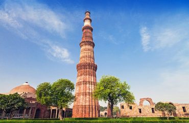 qutub minar image