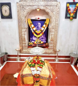 shri-bramha-chaitanya-gondavalekar-maharaj-samadhi-temple-1663645