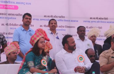 वार्षिक क्रीडा महोत्सव आणि सांस्कृतिक महोत्सव २०२४-२५ मंचावरील पाहुणे