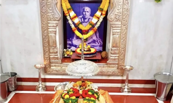 shri-bramha-chaitanya-gondavalekar-maharaj-samadhi-temple-1663645