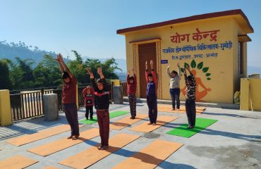 आयुर्विद्या/आउटरीच शिविर