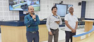 SIO TS along with ASIO State and HoD NIU administering the pledge to NIC Officers and staff