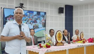 Shri Peter Francis Thambusamy A DDG and SIO-TS speaking on the superannuating officers occasion