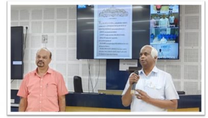 श्री. पीटर फ्रांसिस थम्बुसामी ए, डीडीजी और एसआईओ टीएस और श्री। अनिल राठौर, एसटीडी और एचओडी एनआईयू हैदराबाद संविधान की प्रस्तावना पढ़ते हुए और वीसी से जुड़े जिलों के डीआईओ|