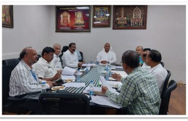 Review by Hon’ble Dy. Chief Minister & Minister for Endowments, Govt. of Andhra Pradesh (center) along with Sri T. Sridhar Sharma, Scientist-E